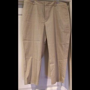 Dockers Capri pants with light plaid pattern